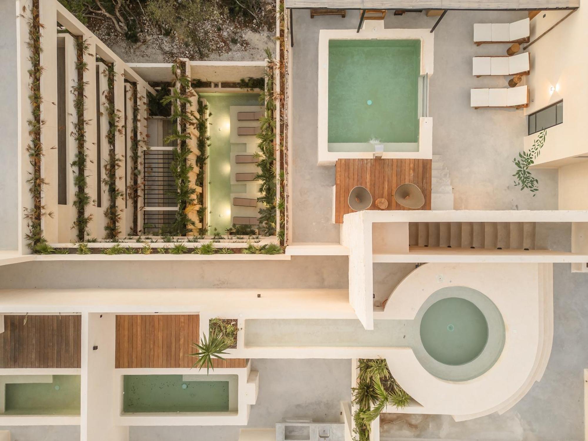 Deluxe 2-story Penthouse Pool & Bbq Rooftop Apartment Tulum