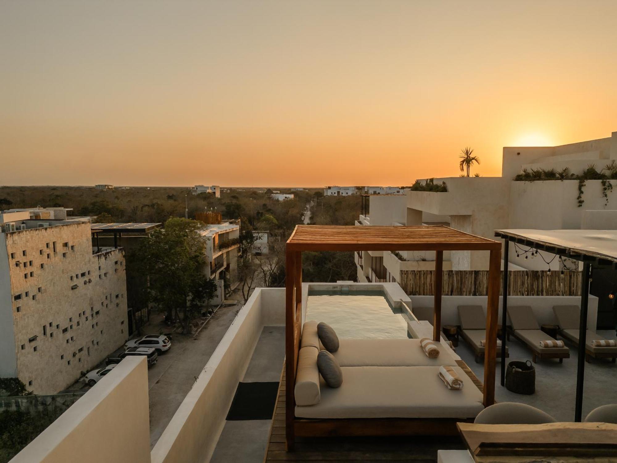 Deluxe 2-story Penthouse Pool & Bbq Rooftop *