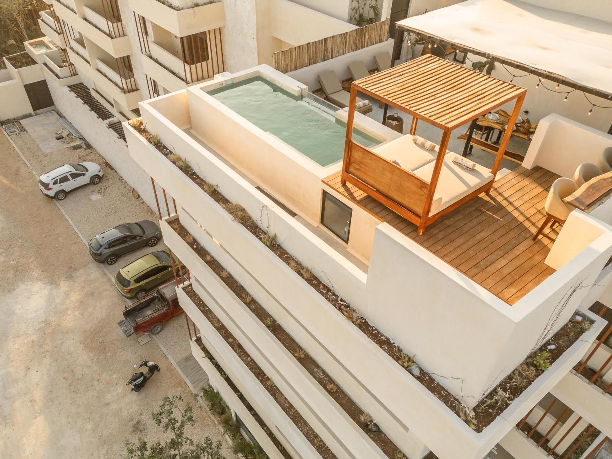 Deluxe 2-story Penthouse Pool & Bbq Rooftop *