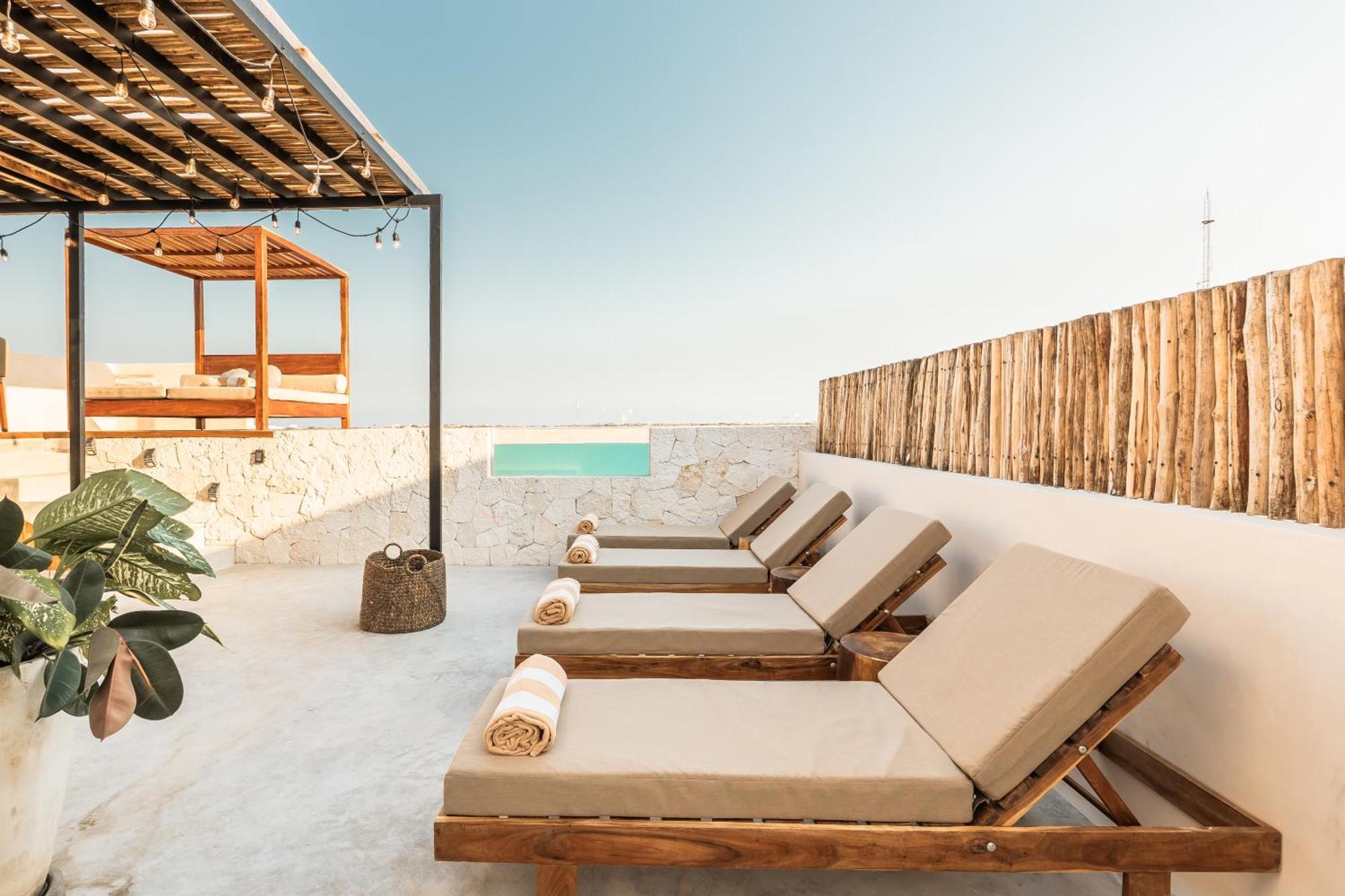 Deluxe 2-story Penthouse Pool & Bbq Rooftop *